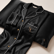 The Noir signature detail close-up